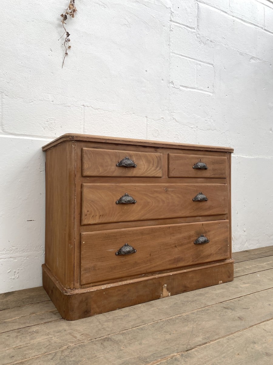 Antique on sale oak chest