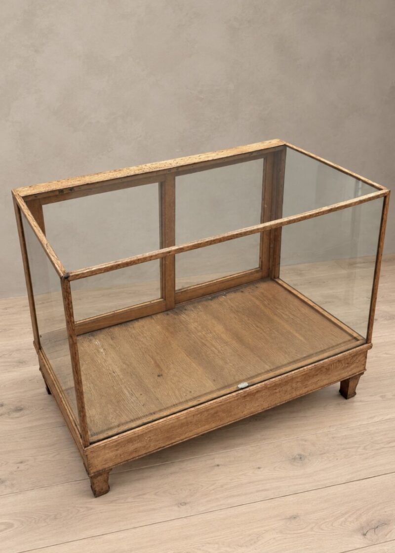 Oak haberdashery shop unit